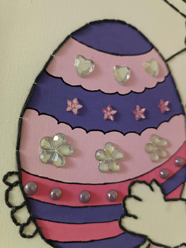 Toile brodée Lapin de Pâques