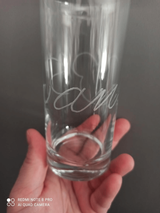 Verre gravé motif garçon