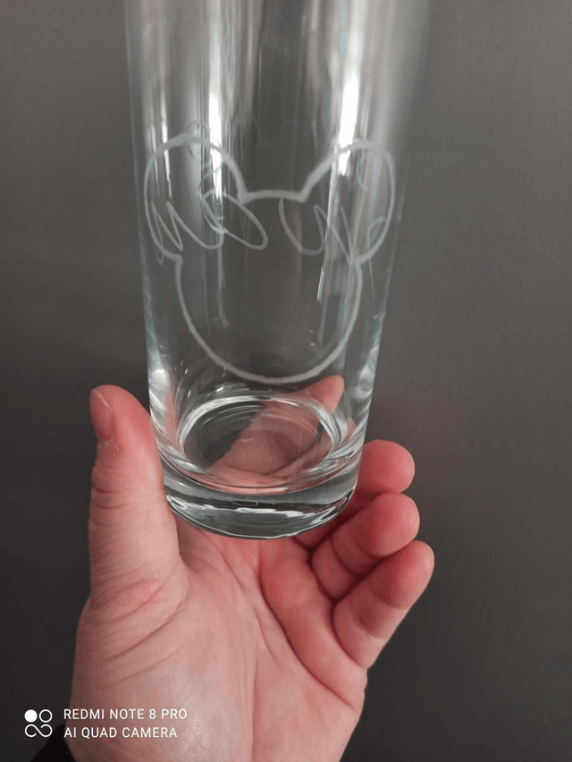 Verre gravé motif garçon